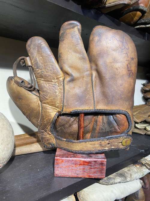 Walter Maranville Reach 3 Finger Back