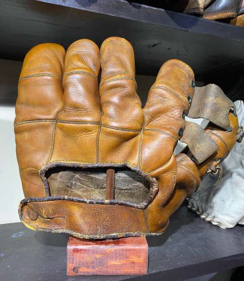 Spalding Pro Form Dual Rainey Trap Web Back