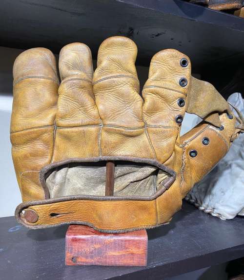 Spalding Pro Form Rainey Trap Web Back