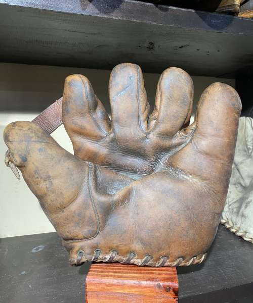 Spalding Rainey Trap Web Front