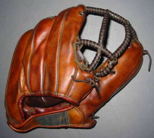 Stan Musial Rawlings PMM 2 Back