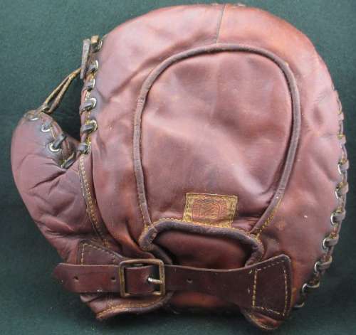 George Sisler Rawlings Back