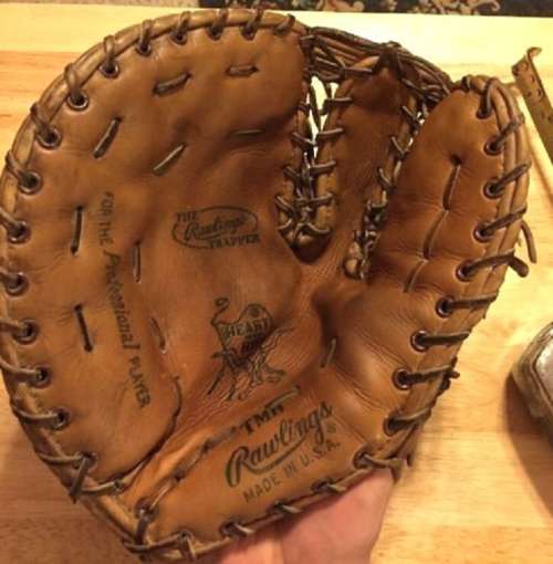 Rawlings TMH Heart of the Hide Basemitt Lefty Front
