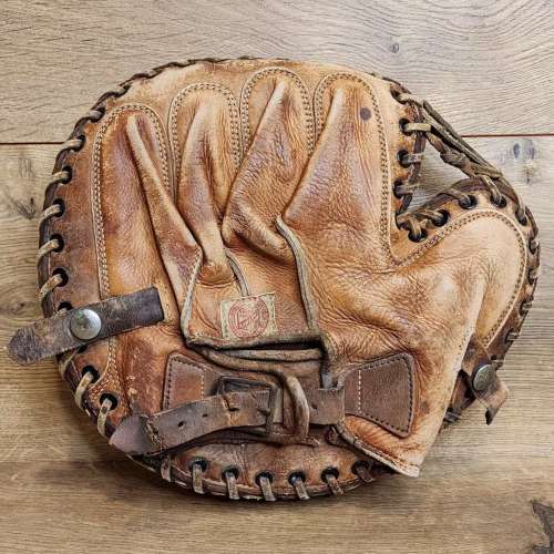 Cy Perkins Rawlings HL Catchers Mitt Back