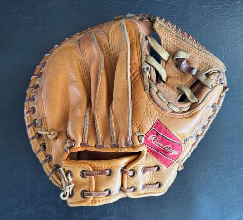 Elston Howard Rawlings EH Catchers Mitt Back