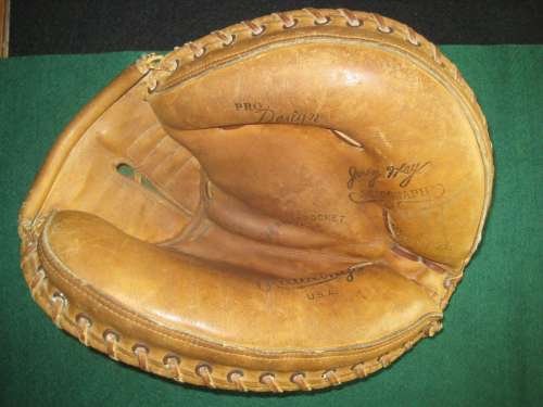 Jerry May Rawlngs 218 Front