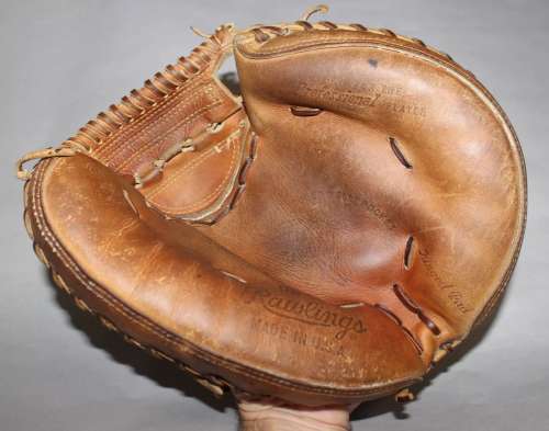 Rawlings DB7 Catchers Mitt Front