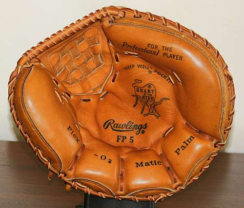Rawlings FP5 Heart of the Hide Catchers Mitt Front
