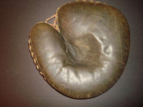 Rawlings Green Catchers Mitt Front