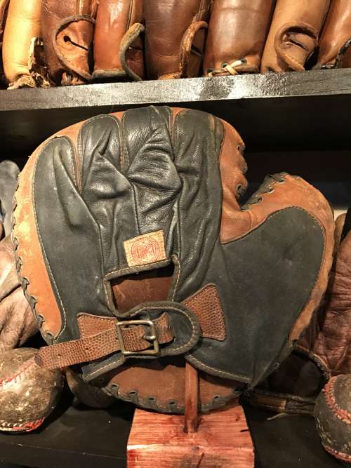 Rawlings M200 Catchers Mitt Back