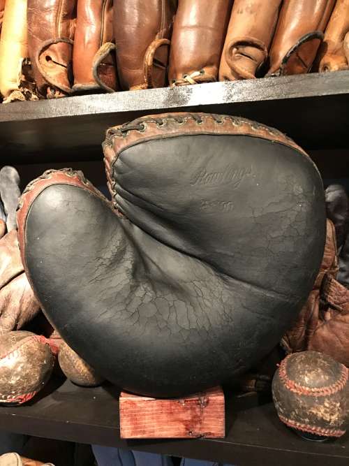 Rawlings M200 Catchers Mitt Front