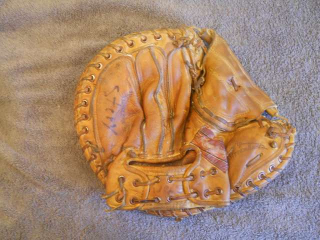 Steve Korcheck Rawlings DB15 Back