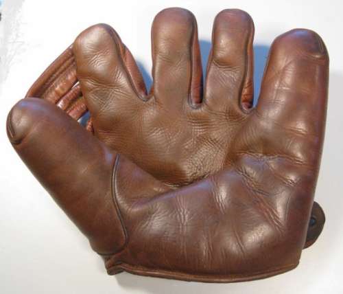 Hank Greenberg Rawlings Tool Shop G700X Front