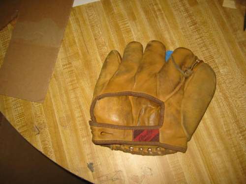 Lyle Judy Rawlings G200 Back