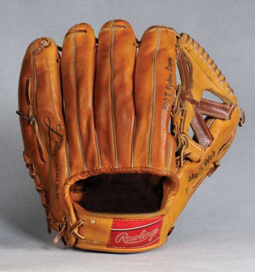 Rawlings Big 8 Back