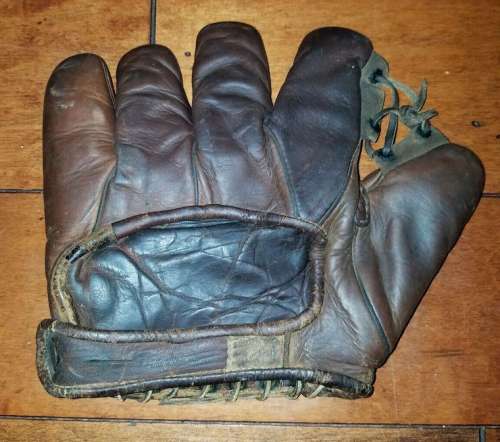 Rawlings Cross Lace Back