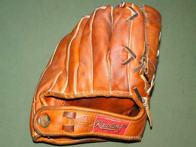 Red Rolfe Rawlings RR Solid Web Back