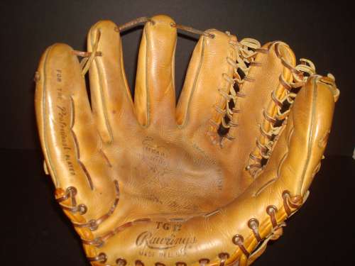 Stan Musial Rawlings TG12 Front