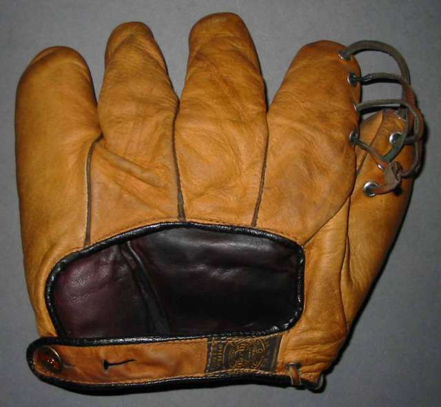 Reach Laced Web Back