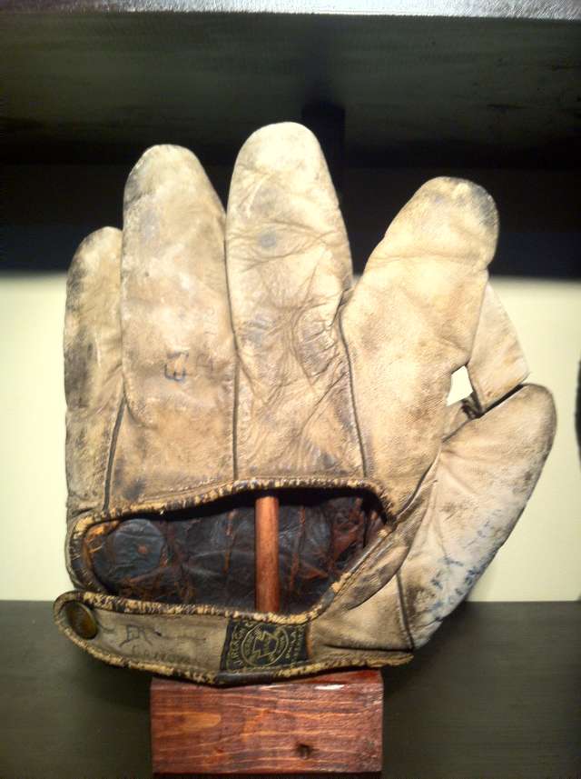 A.J. Reach 00X 1 Inch Web Back