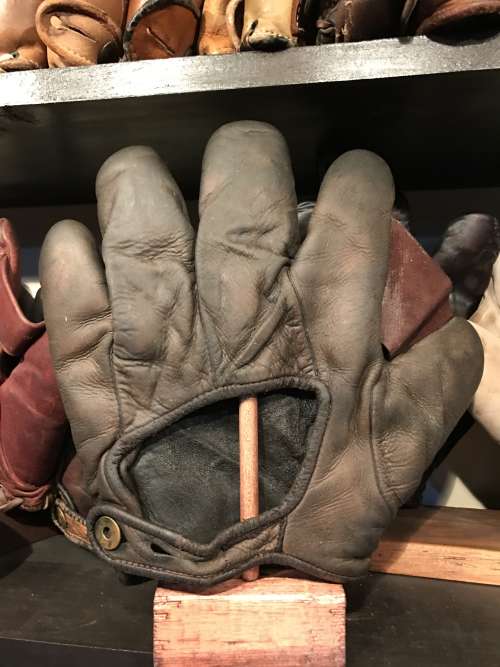 A.J. Reach Full Web Black Back