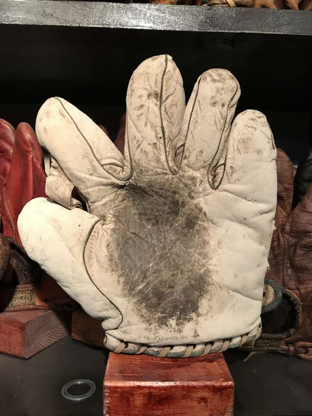 A.J. Reach White 1 Inch Web Front