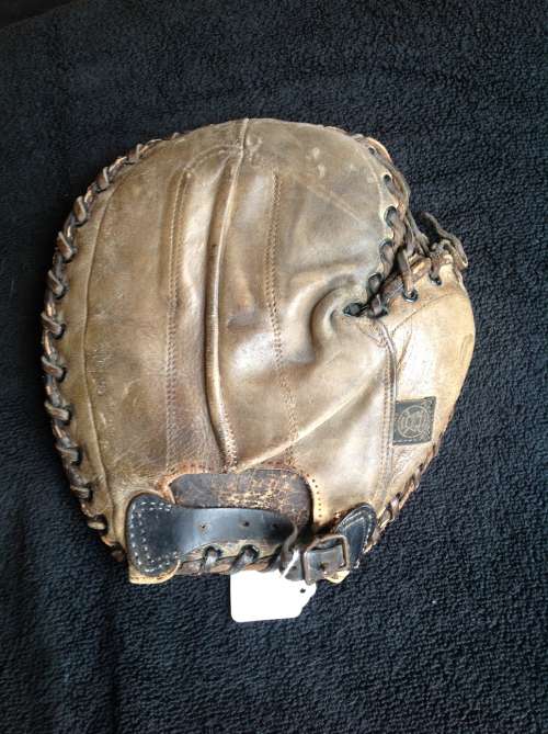 Reach 4R Basemitt Back