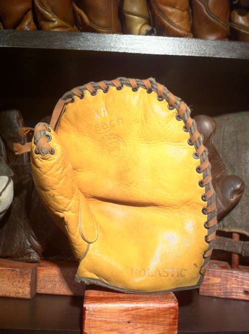 Reach XR Scholastic Basemitt Front