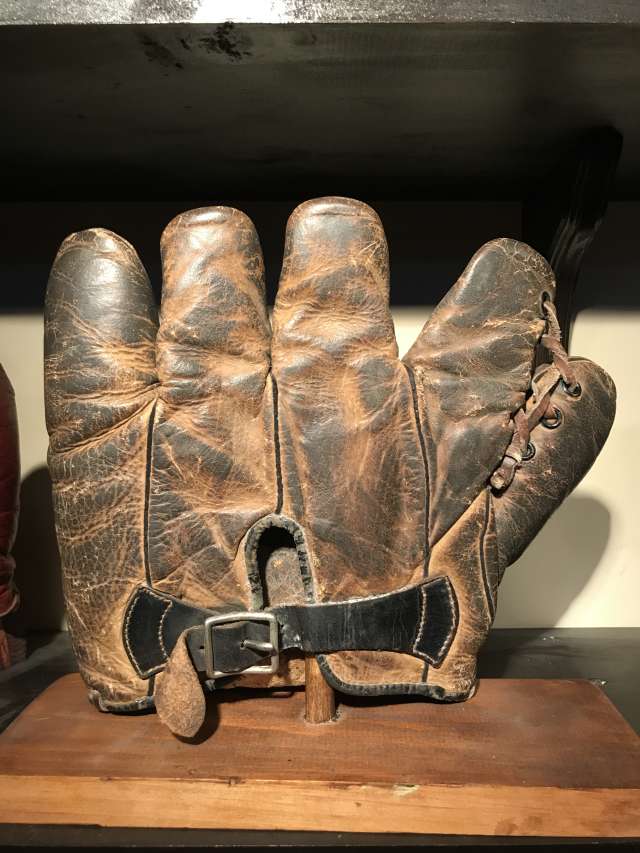 Dizzy Dean Reach Back