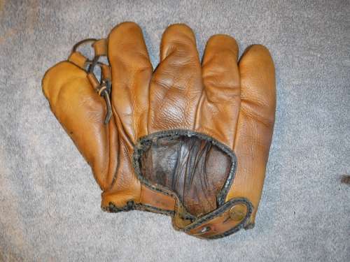 Max Bishop Reach Lefty Back