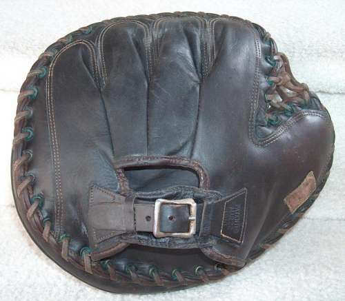 Schmelzer's Black Catchers Mitt Back