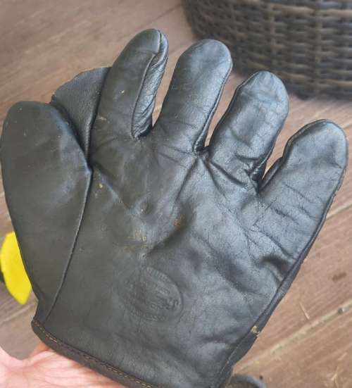 Schmelzers Full Web Black Front