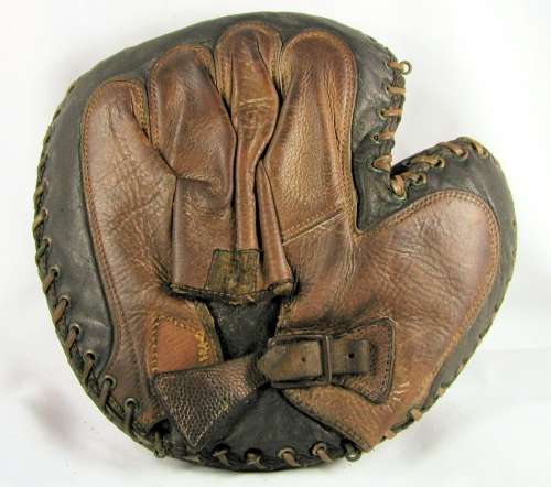 Simmons American Catchers Mitt Back