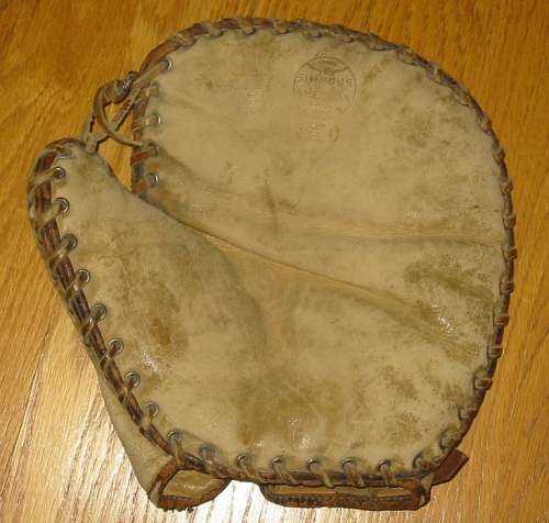 Simmons Basemitt Front