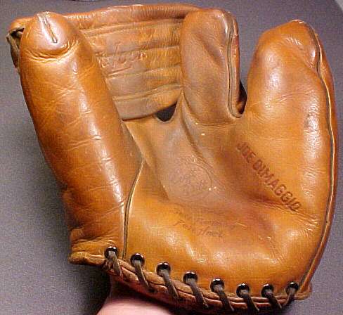 Joe DiMaggio Sonnett Two Finger Front
