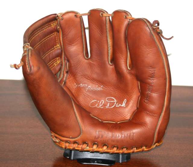 Al Dark Spalding 1057 Front