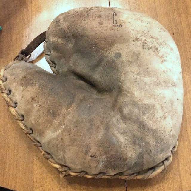 Spalding AXP Basemitt Front