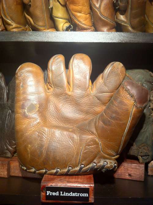 Fred Lindstrom Spalding Lefty Front