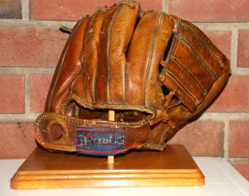 Sam Esposito Spalding 1047 Back