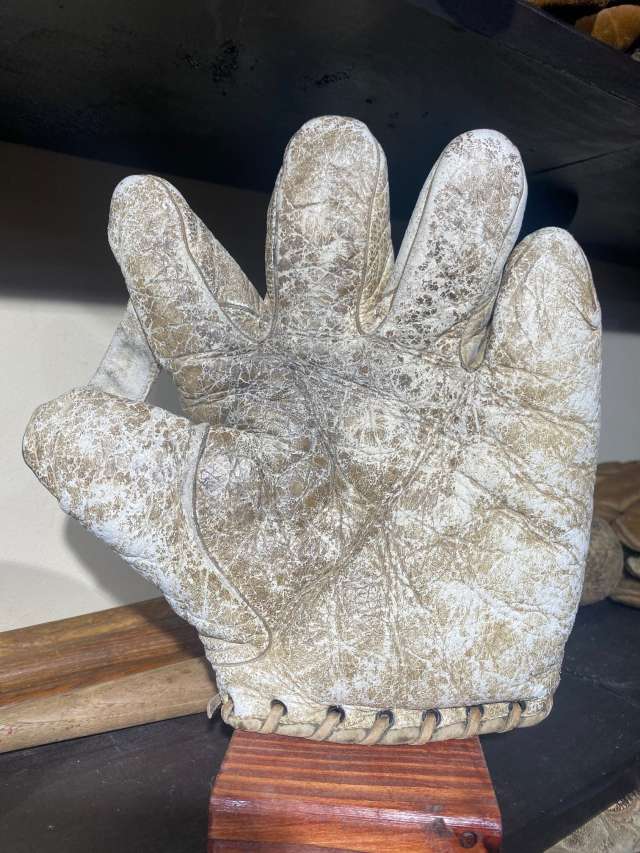 Spalding 1 Inch Web Front