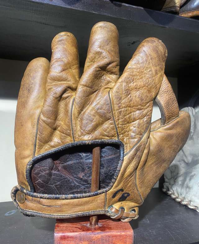 Spalding 1 Inch Web Back