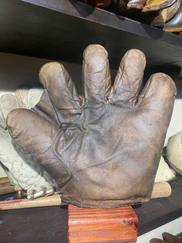 Spalding Full Web Brown Front