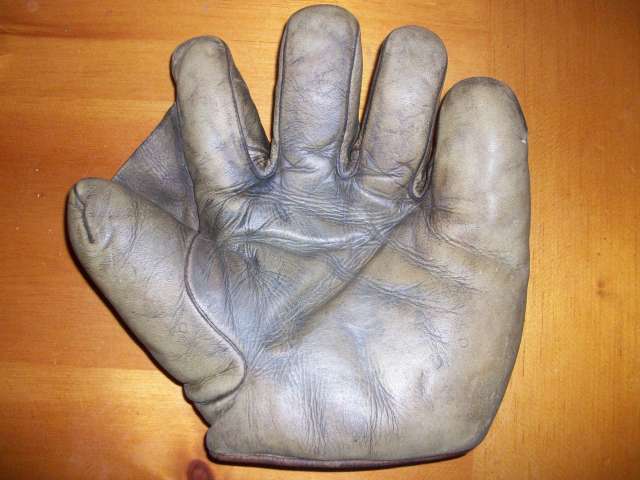 Spalding Full Web Olive Front