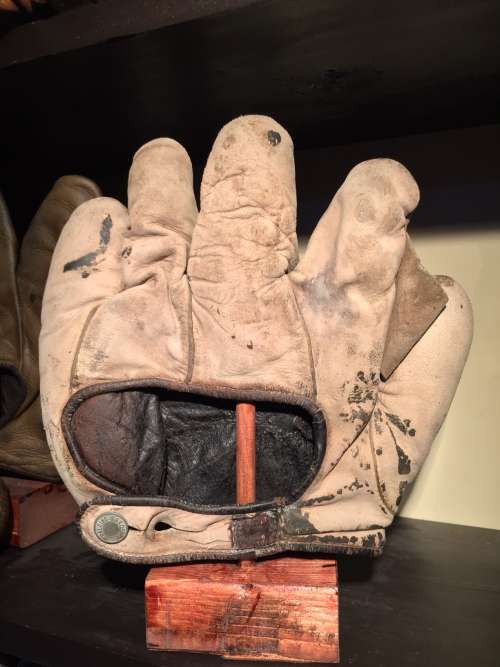 Spalding Full Web White Back