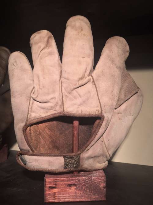 Spalding Full Web White Back