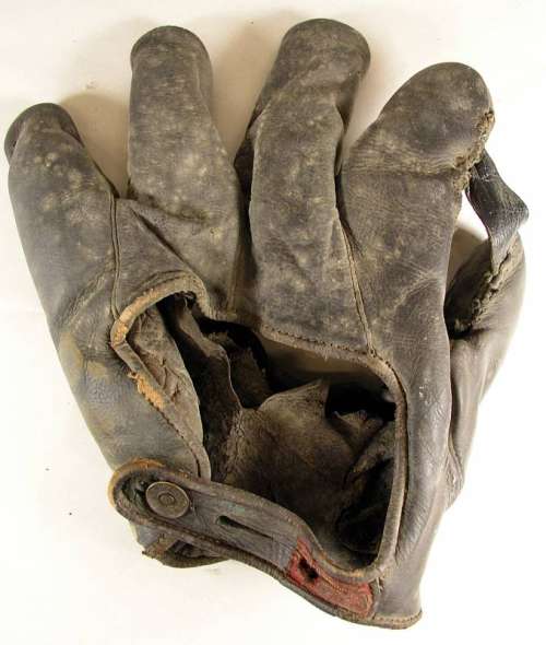 Spalding Hole in Palm 1 Inch Web Back