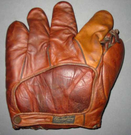 Grover C. Alexander Stall & Dean Back Rob