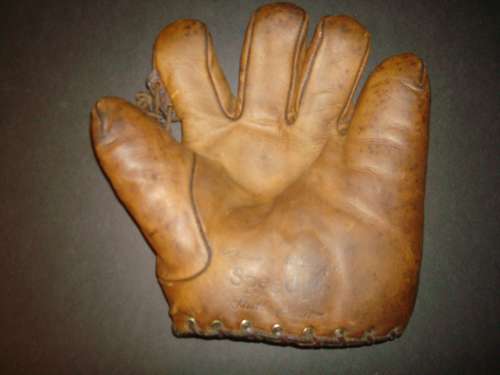 Grover Cleveland Alexander Stall & Dean 8042 Speed Model Front