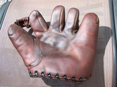 Hack Wilson Stall & Dean Front