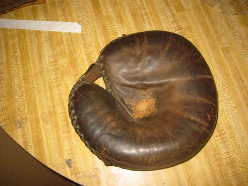 Ray Schalk Stall & Dean Catchers Mitt Front